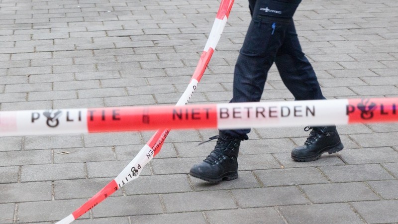 Recherche onderzoekt dood man in woning aan de Warenargaarde in Apeldoorn