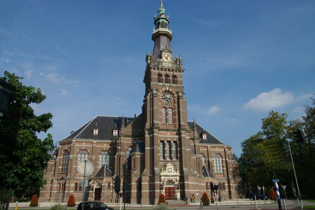Kerstconcert Orkest Koninklijke Marechaussee op 18 december in Grote Kerk Apeldoorn