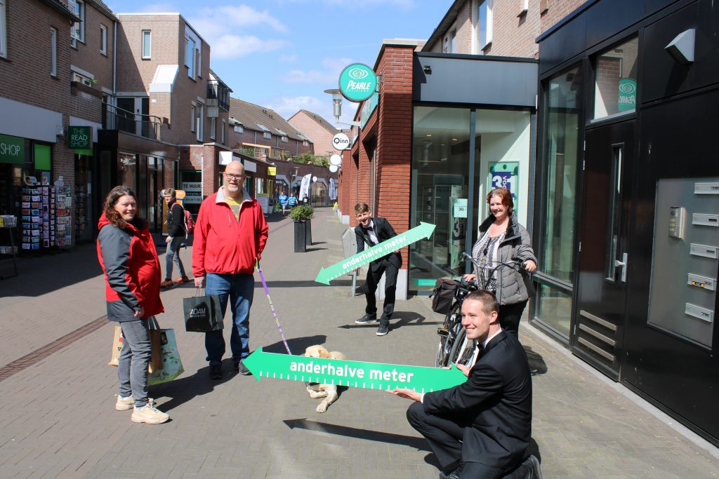 Anderhalve-meter-economie op Eglantier