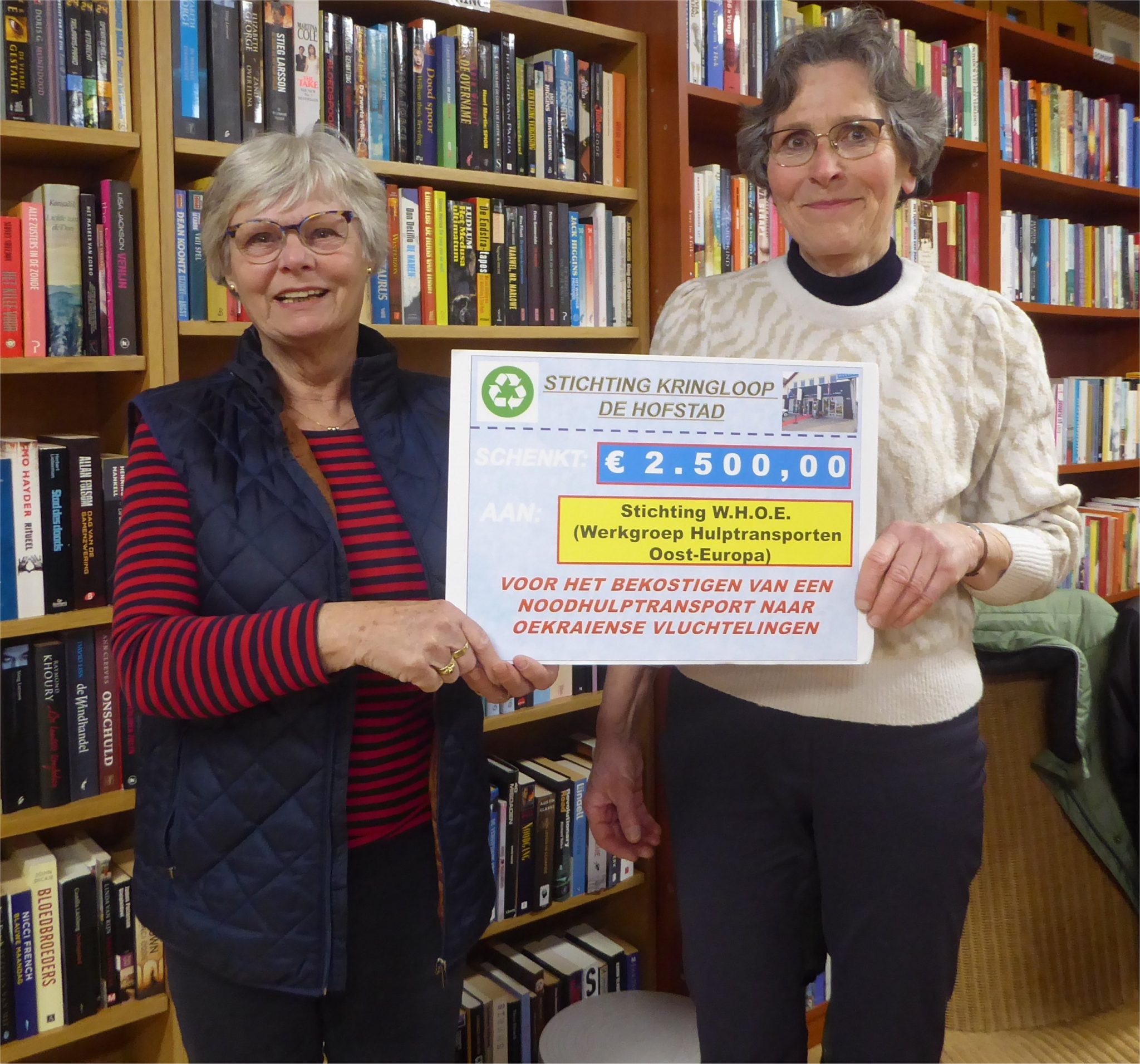 Kringloop sponsort vrachtwagen stichting W.H.O.E.