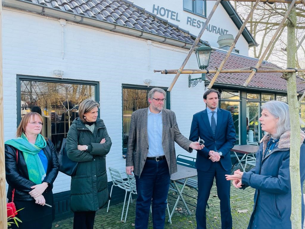 Wopke Hoekstra en Peter Drenth zien gemeenschapszin in Loenen
