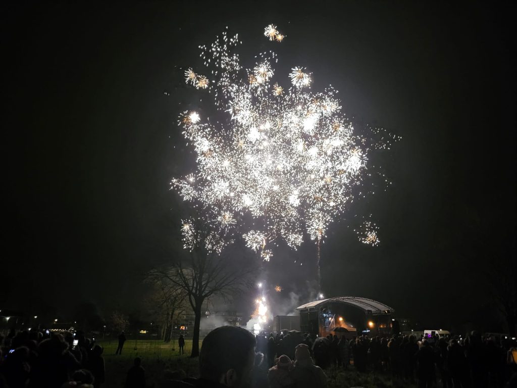 Jaarwisseling Apeldoorn over het algemeen gezellig en rustig