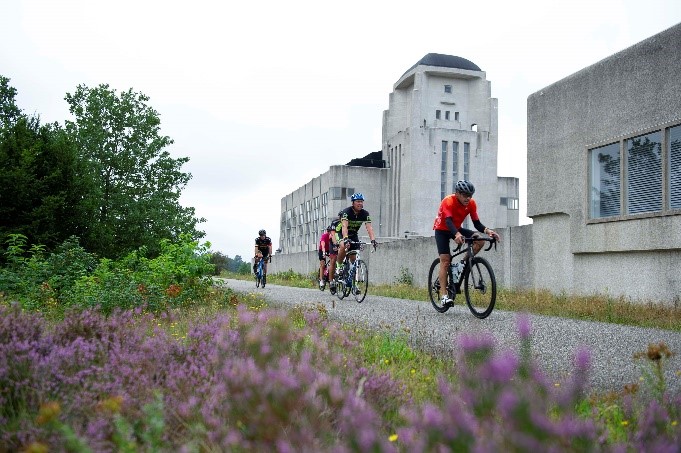 Fietsend verbinden op de Veluwe voor UNICEF