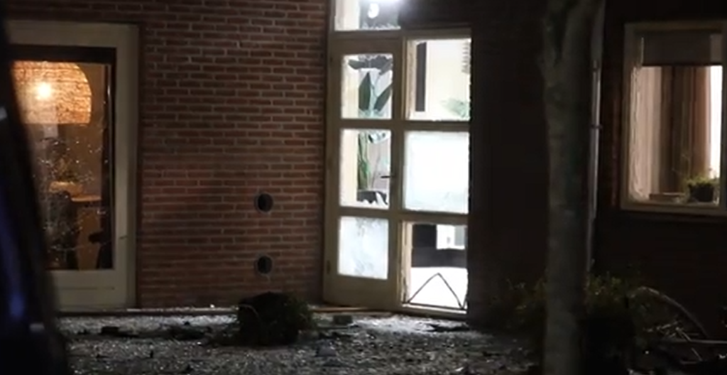 Ravage na explosie bij opvanghuis in Apeldoorn