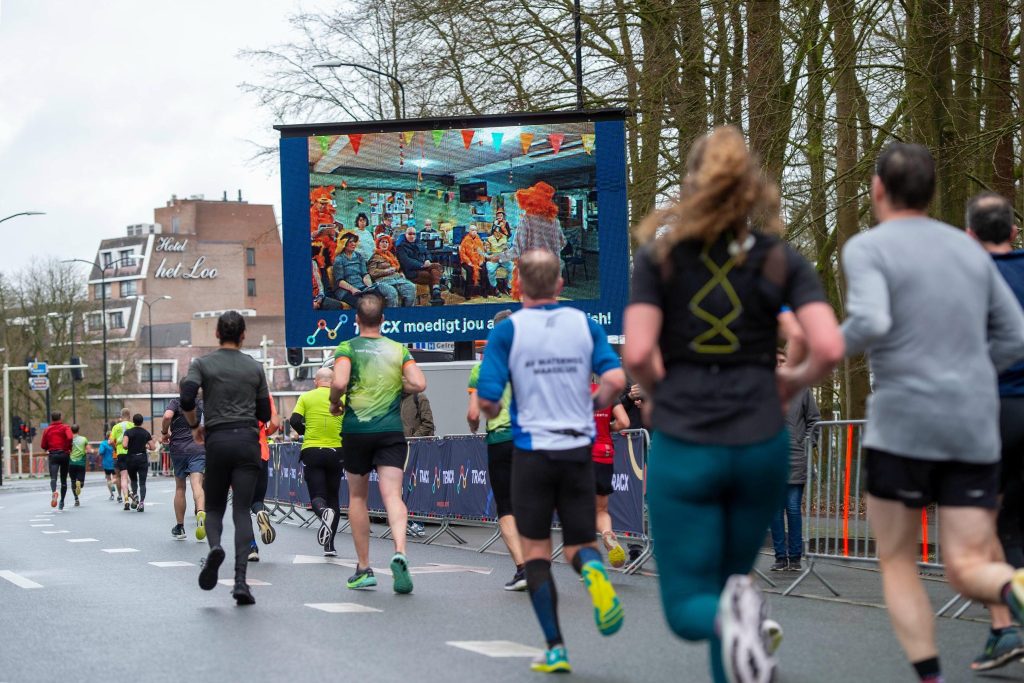 Support jouw hardloopheld met een persoonlijke videoboodschap tijdens de Midwinter Marathon