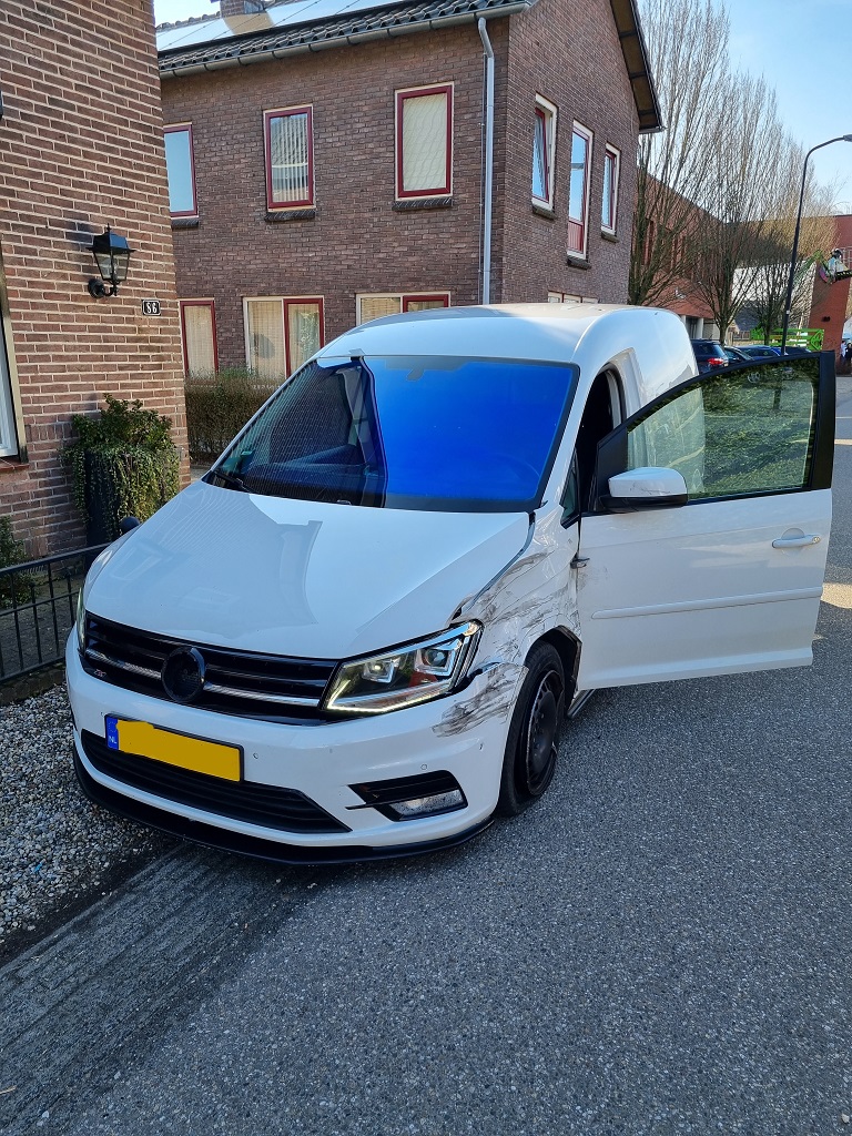 Politie zoekt getuigen na gevaarlijke achtervolging in Apeldoorn