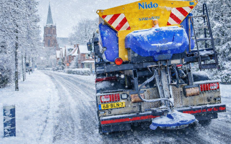 Rijkswaterstaat waarschuwt weggebruikers voor gladheid door sneeuw en dooi